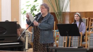 А годы летят и уходят мгновением в прошлое.