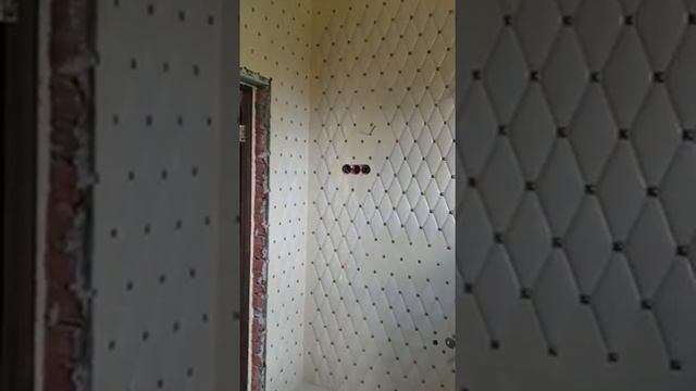 Бежевая плитка-ромб в санузле смотреть онлайн