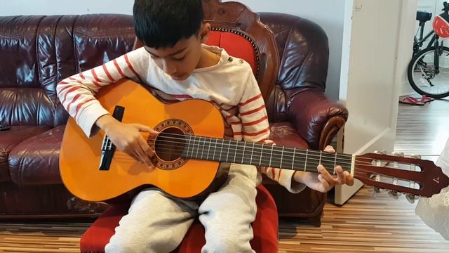 My student played Trinity college grade 1 exam song Spellbound смотреть онлайн