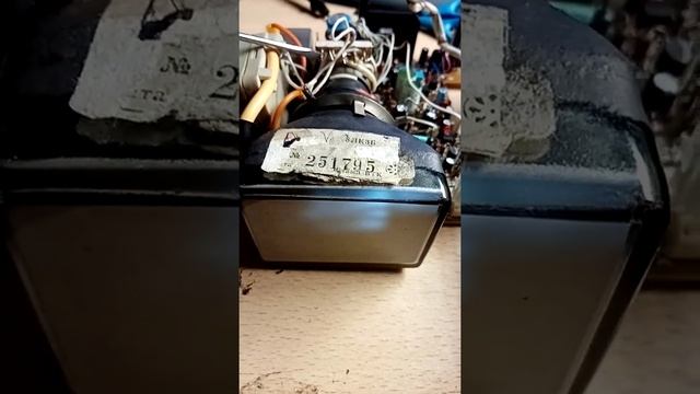 Неисправность кадровой развёртки телевизора Мара 2. Всех с днем Радиолюбителя! смотреть онлайн