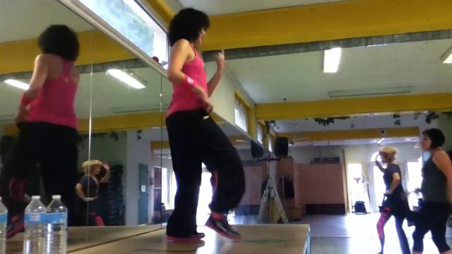 Zumba Christina смотреть онлайн