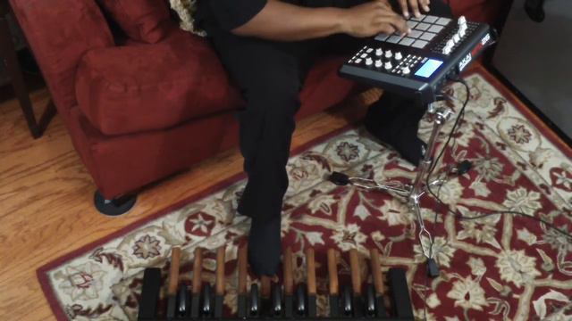 Akai MPD 26 And Studiologic MP-117