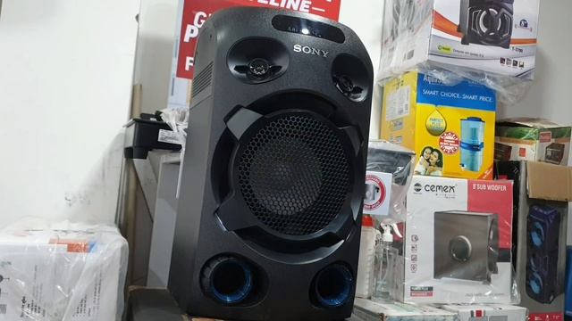 Sony MHC-V02 VS CEMEX T-6700 BATTLEGROUND (SOUND COMPARISON) LET'S SEE WHO IS THE BEAST смотреть онлайн
