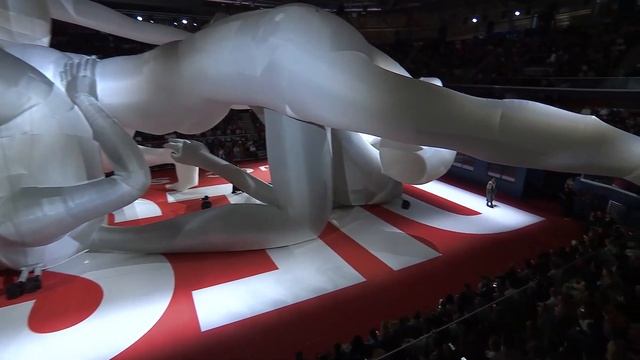 Diesel мода в Милане весна лето 2023 / Одежда, сумки и аксессуары смотреть онлайн