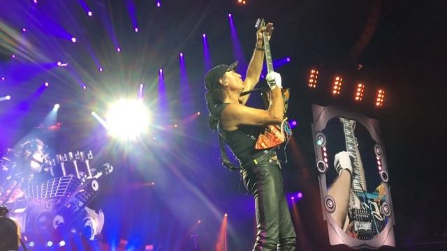 Scorpions - Coast To Coast - Kia Forum - 10/04/22
