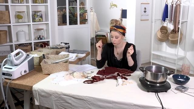 TUTO - Comment teindre par nouage et créer des motifs Shibori ? - Charlotte Jaubert смотреть онлайн