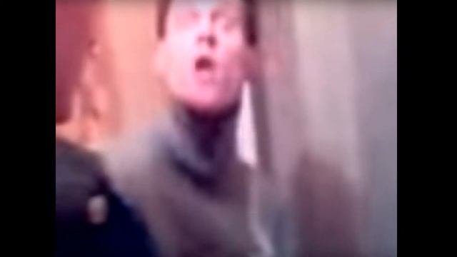 ЧЕ ТЫ ДЕЛАЕШЬ У МЕНЯ ДОМА *ЛЯ? ВАЛИ ОТСЮДА смотреть онлайн