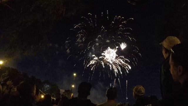 Фейерверк на день города 2015  в автозаводском  районе Тольятти  4k