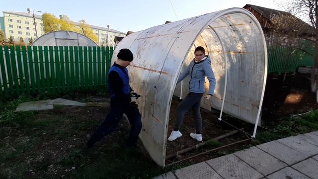 Теплица своими руками.Часть 2. Теплица из поликарбоната. Теплица из ПВХ труб. How to Make a DIY prt смотреть онлайн
