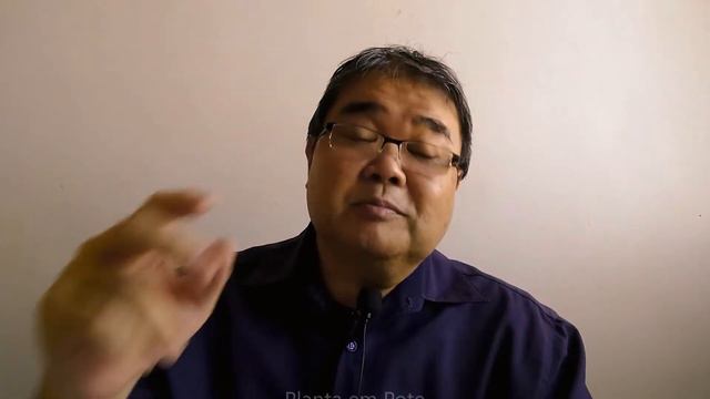 PLUGS: O que são e como manejar estas "MUDAS"? Prof.Roberto Takane смотреть онлайн
