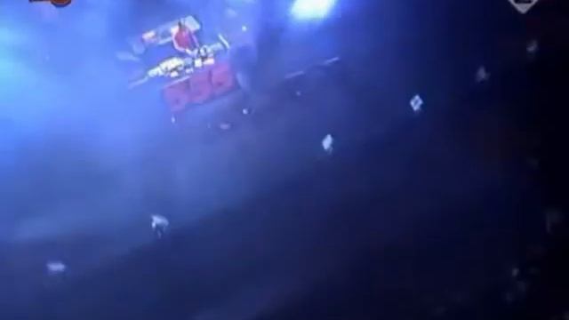 DJ Tiesto Live on Damsquare Amsterdam 01 06 2005 1 clip0 смотреть онлайн