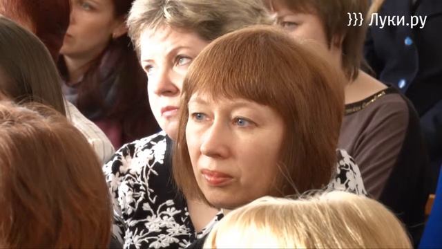 В Великих Луках подвели итоги работы VI Свято-Тихо... смотреть онлайн