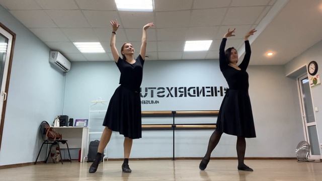 Урок узбекского танца. Учим движения хорезмского танца. Школа узбекского танца в Москве. смотреть онлайн