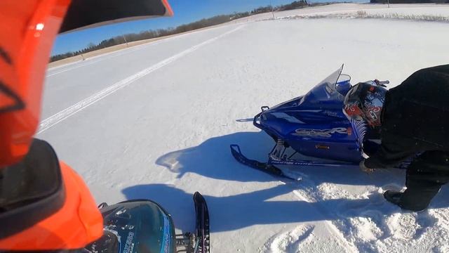 Yamaha SXR 700 Triple - Sounds Insane! смотреть онлайн