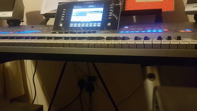 Tyros 5 Chris De Burgh spaceman came travelling смотреть онлайн