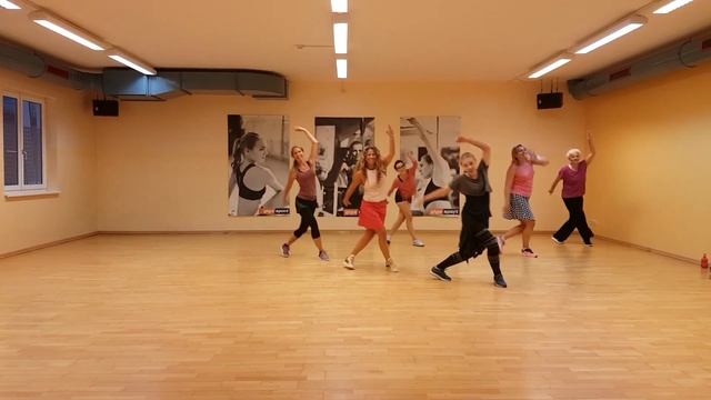 Just Dance - Livin la vida Loca смотреть онлайн
