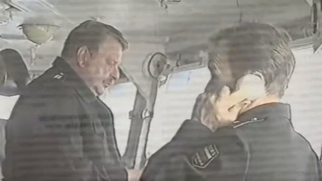 Курск. Подводная лодка в мутной вое. 2004 XviD DVDRip Kinozal Tv