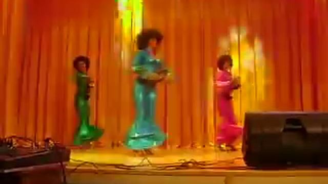 трио шарм танец диско смотреть онлайн