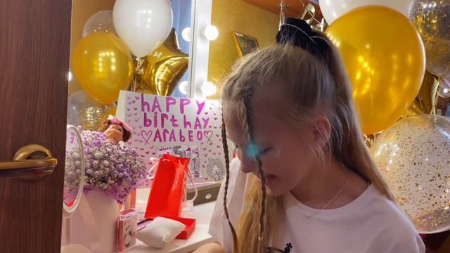 РАСПАКОВКА ПОДАРКОВ с дня рождения ??? / подарили кота??? / stviksa / ствикса смотреть онлайн