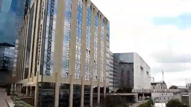 La défense - est aussi Paris!