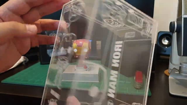 Unboxing Funko Pop Die-Cast Iron Man! смотреть онлайн