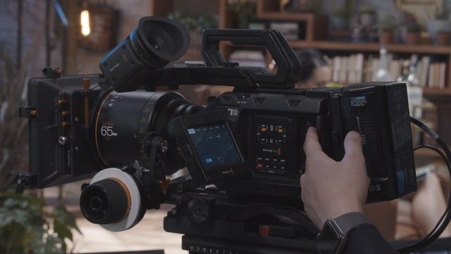 Blackmagic URSA Mini Pro 4.6K G2 смотреть онлайн