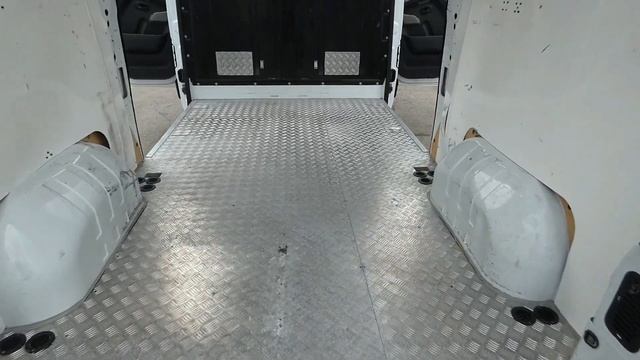 2017 66 RENAULT MASTER BUSINESS 2.3DCI MWB HIGH ROOF TWIN SLD EURO 6 PANEL VAN BARNSLEY VANS U4391 смотреть онлайн
