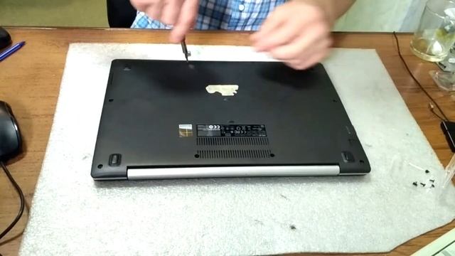 ASUS s400c - разборка, чистка, замена памяти, жесткого диска. Disassemble, How to replace HDD, RAM смотреть онлайн