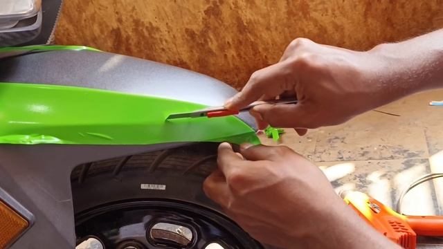 DIO STICKER MODIFICATION | DIO REDIUM | HONDA DIO STICKERING| GREEN DIO | MATT GRAY смотреть онлайн
