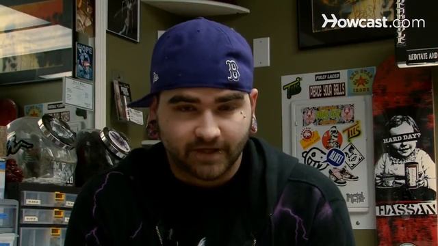 Cartilage Piercing aka Helix Piercing | Body Piercings смотреть онлайн