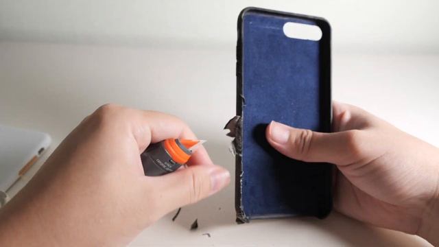 What’s inside Apple’s Silicone and leather Case? ????♂️ смотреть онлайн