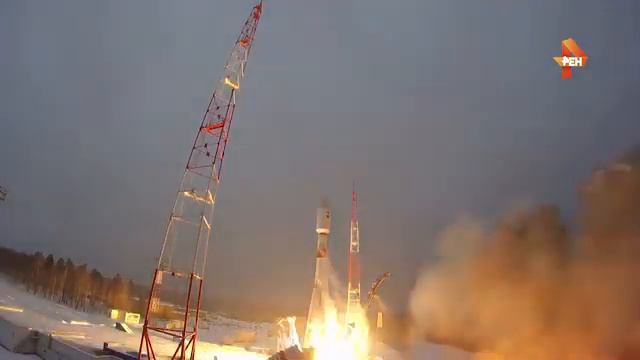 Запуска ракеты носителя со спутником с космодрома Плесецк смотреть онлайн