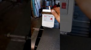 Мездрильный щеточный станок.Для мездрения меховых шкур всех видов