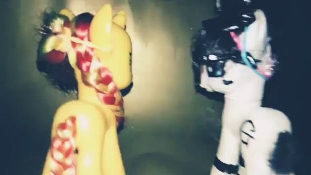 MLP: ТАНЦЫ ПОД ФОНАРЁМ! СМОТРЕТЬ ВСЕМ!!! смотреть онлайн