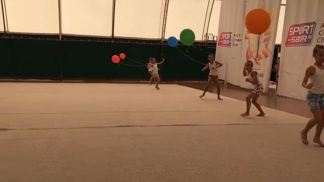 На большом воздушном шаре смотреть онлайн