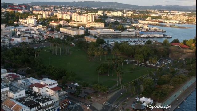 FORT DE FRANCE Vue du Ciel смотреть онлайн