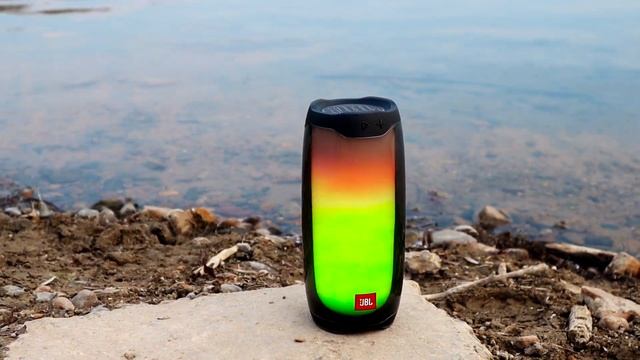 Худшая колонка JBL! Обзор JBL PULSE 4 смотреть онлайн