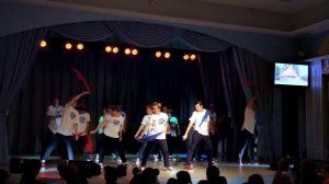 ФМИ 2017, «Алые паруса», Массовый вожатский танец