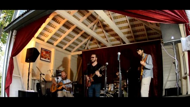 Anton Lushev Trio - На чердаке (дача Маяковского) смотреть онлайн