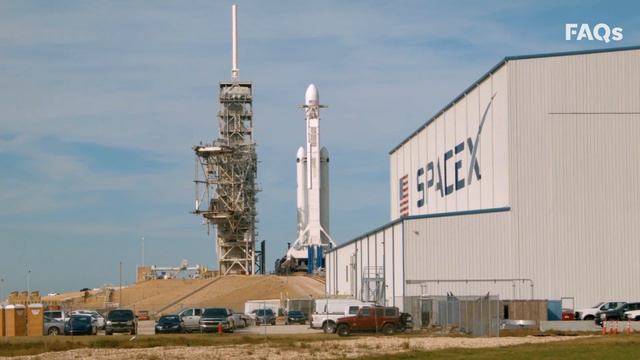 SpaceX rocket is on course to crash into moon | USA TODAY смотреть онлайн