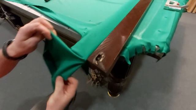 перетяжка бортов бильярдного стола смотреть онлайн