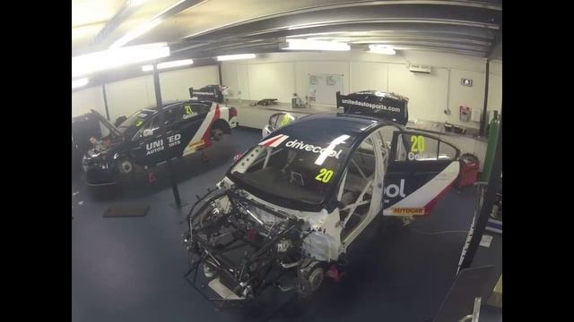 How to build a BTCC Toyota Avensis in nine days смотреть онлайн