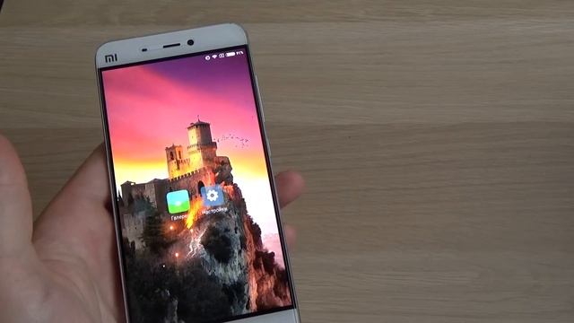Xiaomi Mi5 - 5 ПЛЮСОВ И 5 МИНУСОВ, СТОИТ ЛИ ПОКУПАТЬ?