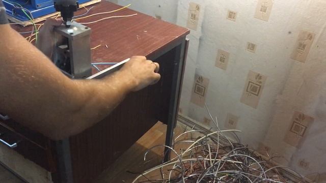 Ручной станок для разделки кабеля M-20 и многопроволочный провод смотреть онлайн