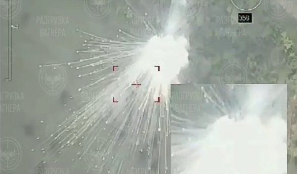 Удары Краснополем по броне в районе Артемовска/Strikes at the armoured vehicles by Krasnopol