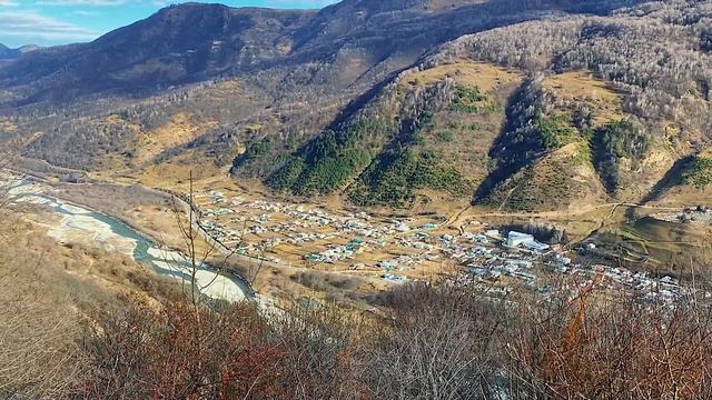 "Домбай" Стихи Саши Вебер, читает автор, видео Владислава Шинкина смотреть онлайн