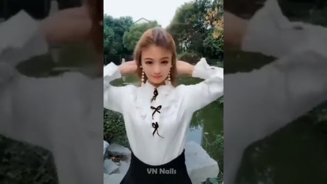 Причёски на длинные волосы. Красивые причёски на каждый день смотреть онлайн