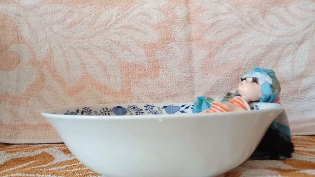 Купаю и одеваю куклу\ Кукла Sonya Rose смотреть онлайн