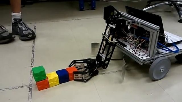 Robot Tower Stack Attempt смотреть онлайн