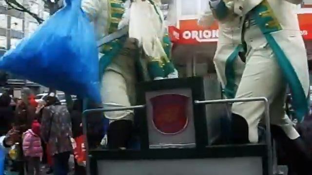 Rosenmontagszug Krefeld 2013 Карнавал в Крефельде Германия смотреть онлайн